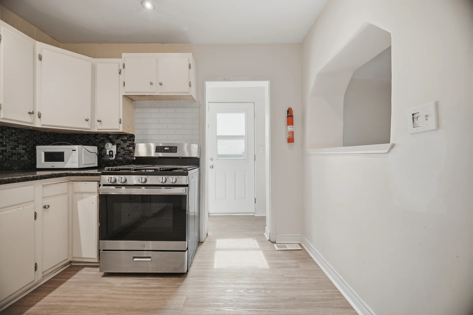 25 Hope Avenue, Hamilton - photo 32