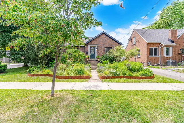 83 Mill Street South, Brampton - photo 18