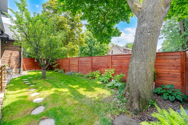 83 Mill Street South, Brampton - photo 96