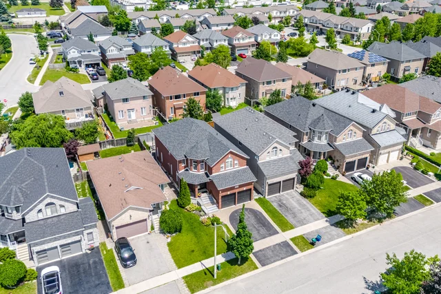 6 Parisian Crescent, Barrie - photo 3