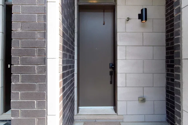 17 Sydney Circle, Vaughan - photo 2