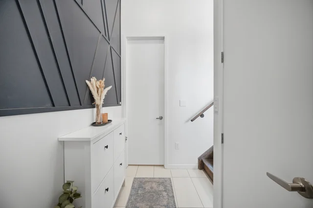 17 Sydney Circle, Vaughan - photo 4