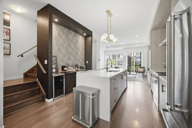 17 Sydney Circle, Vaughan - photo 11
