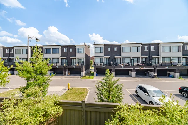 17 Sydney Circle, Vaughan - photo 18