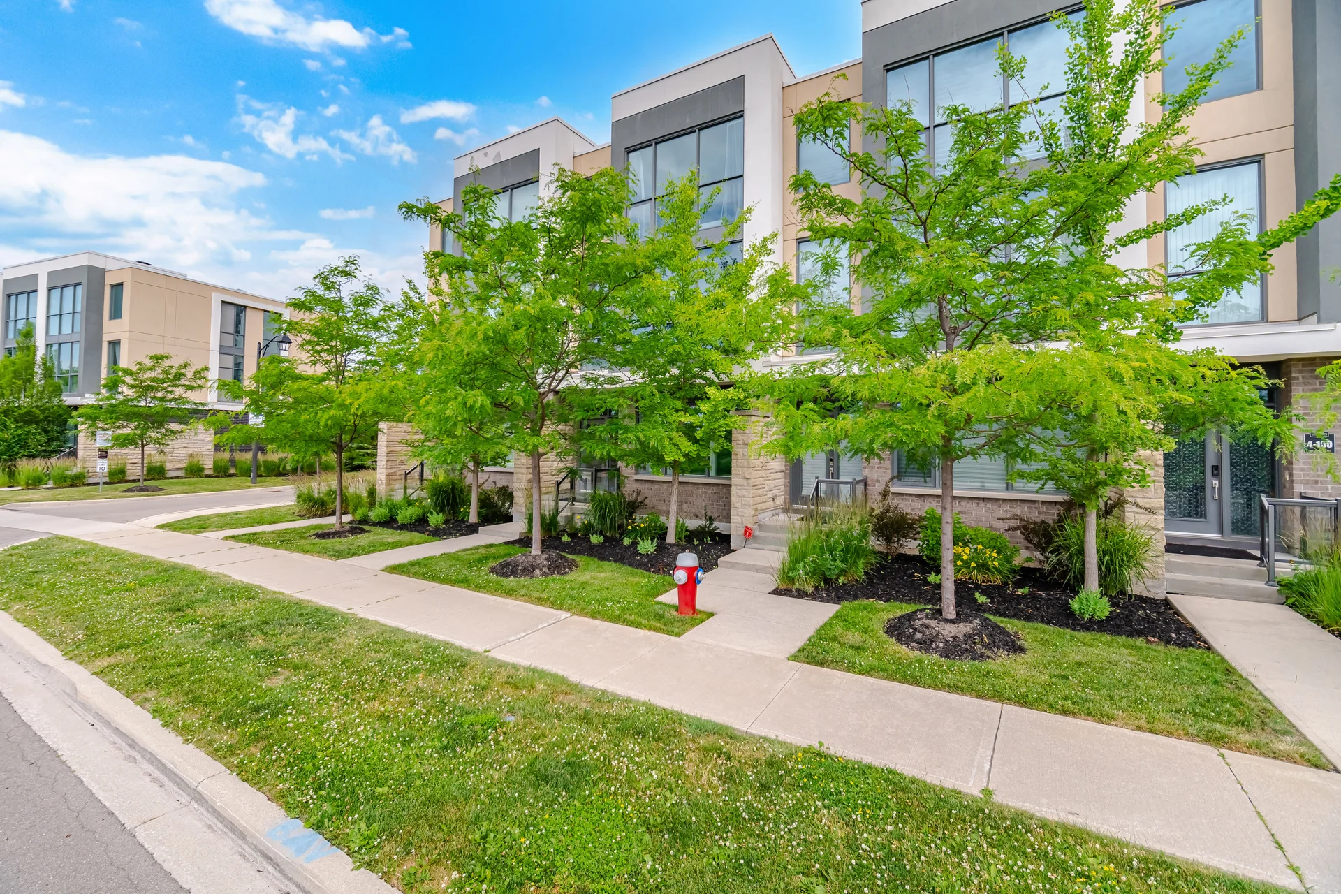 #2-150 Little Creek Road, Mississauga - photo 3