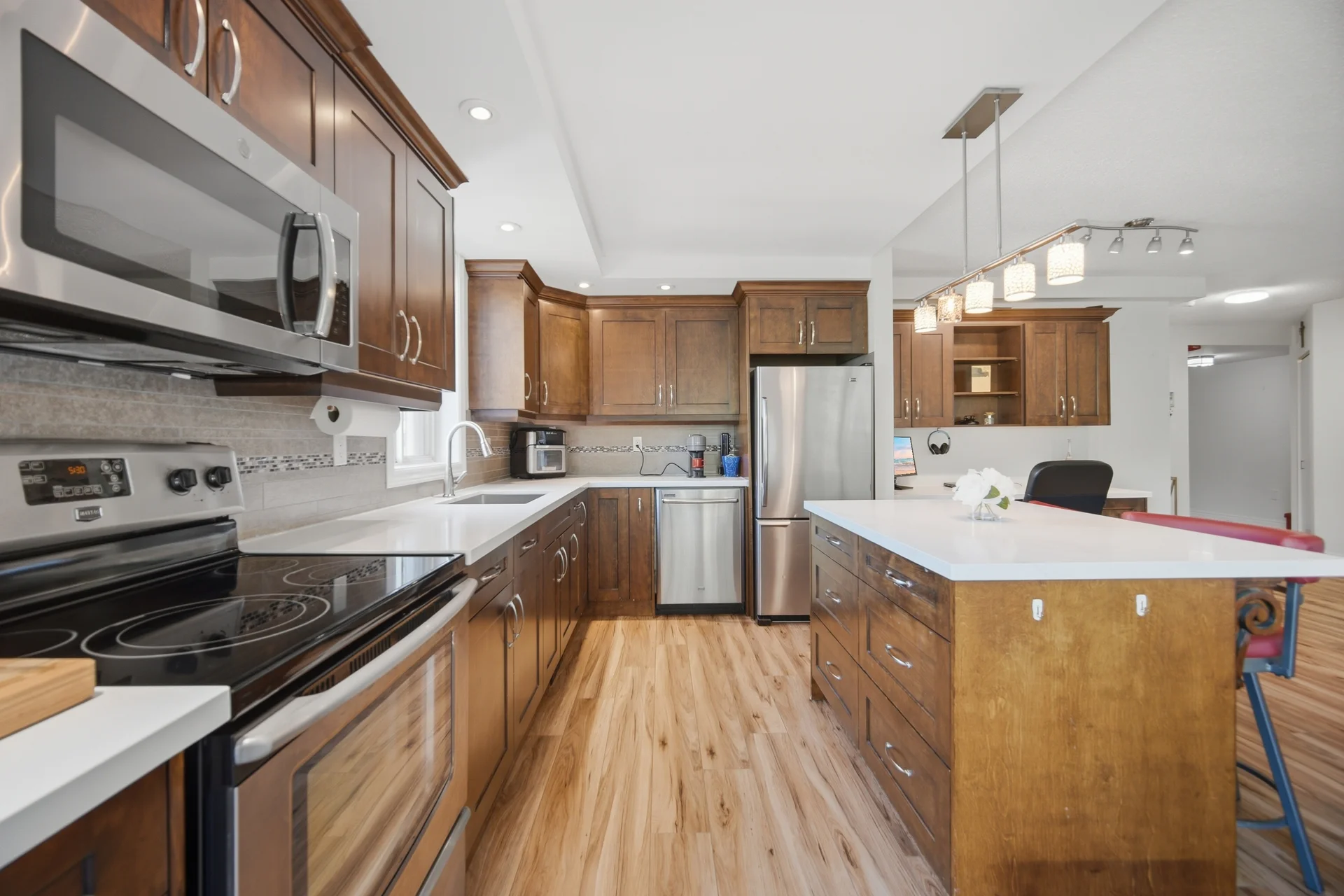 3647866
