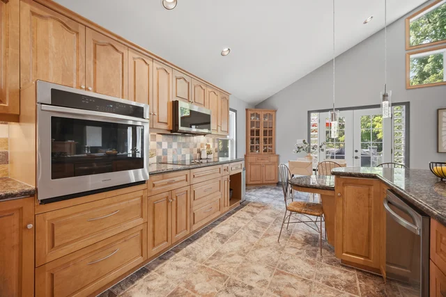 32 Plaxton Drive, East York - photo 27