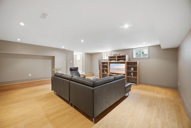 32 Plaxton Drive, East York - photo 55