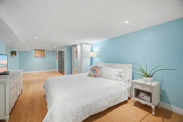 32 Plaxton Drive, East York - photo 58