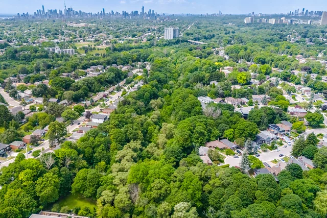 32 Plaxton Drive, East York - photo 90