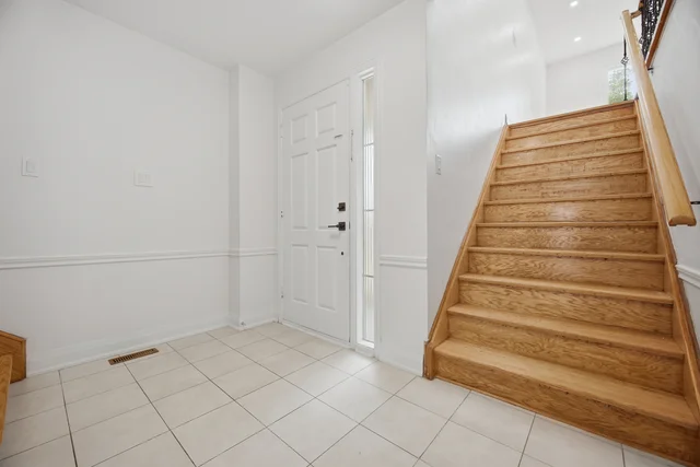 66 Cinrickbar Drive, Etobicoke - photo 8