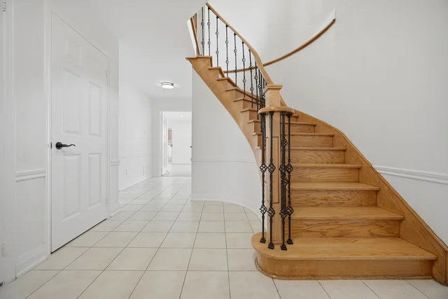 66 Cinrickbar Drive, Etobicoke - photo 9