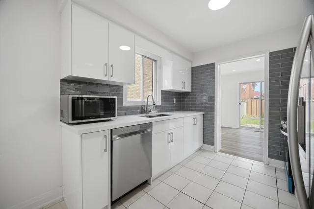 66 Cinrickbar Drive, Etobicoke - photo 24