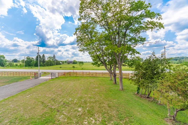 3163 Simcoe County Road 50, Loretto - photo 32