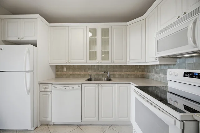 #1104-40 Homewood Avenue, Toronto - photo 22