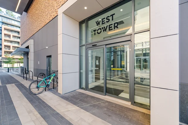 #714-100 Eagle Rock Way, Vaughan - photo 2