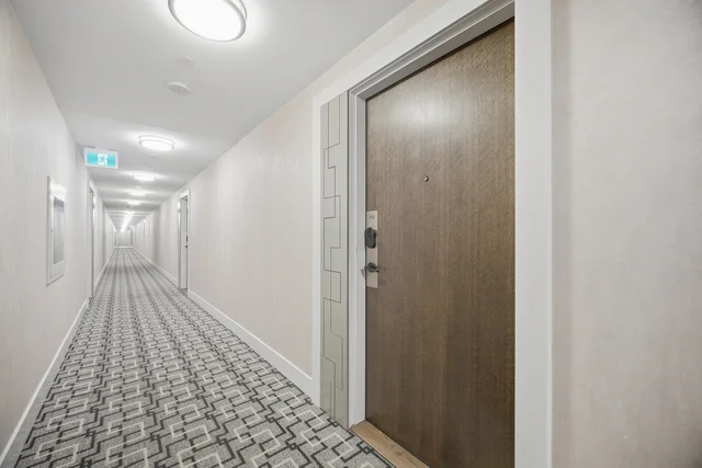 #714-100 Eagle Rock Way, Vaughan - photo 4