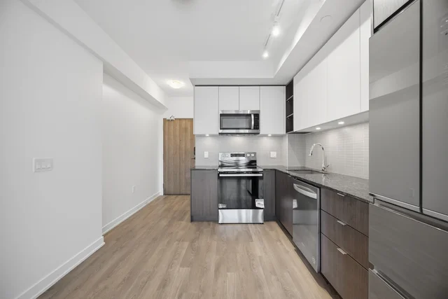#714-100 Eagle Rock Way, Vaughan - photo 8