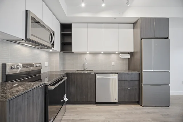 #714-100 Eagle Rock Way, Vaughan - photo 10