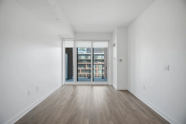 #714-100 Eagle Rock Way, Vaughan - photo 12