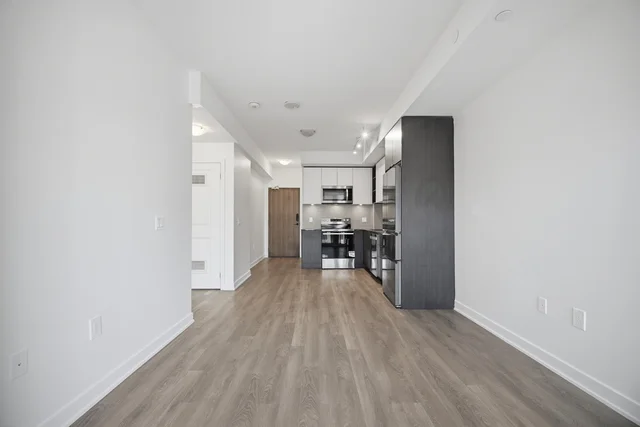#714-100 Eagle Rock Way, Vaughan - photo 15