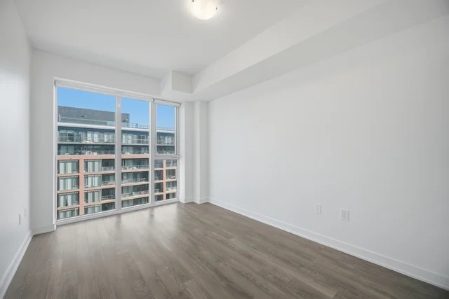 #714-100 Eagle Rock Way, Vaughan - photo 16