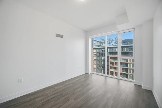 #714-100 Eagle Rock Way, Vaughan - photo 17