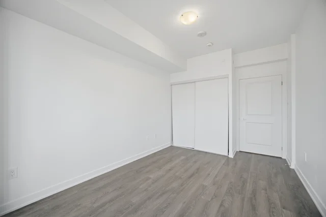 #714-100 Eagle Rock Way, Vaughan - photo 18