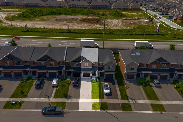 69 Nathan Crescent, Barrie - photo 2