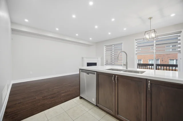 55 Loftsmoor Drive, Brampton - photo 14