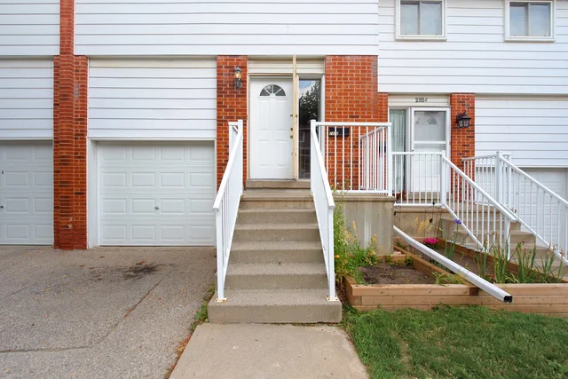 295 B Bluevale Street North, Waterloo - photo 3