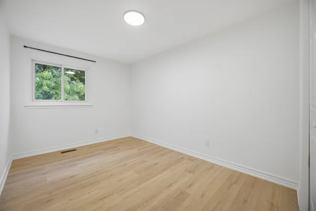295 B Bluevale Street North, Waterloo - photo 28