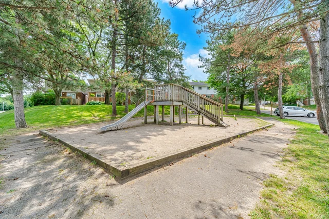 295 B Bluevale Street North, Waterloo - photo 41