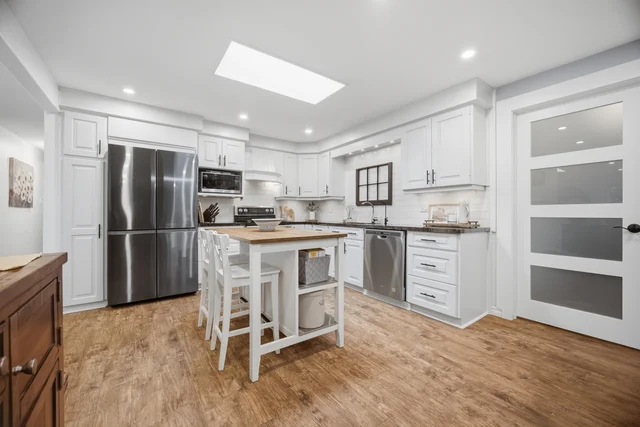 915 Governors Road, Hamilton - photo 12