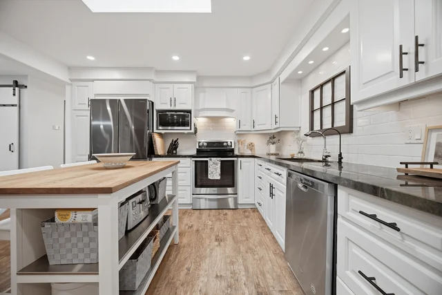 915 Governors Road, Hamilton - photo 13