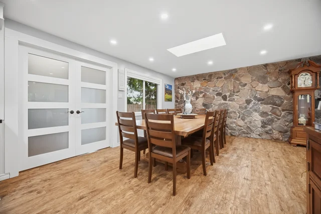 915 Governors Road, Hamilton - photo 21