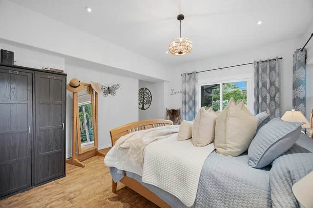 915 Governors Road, Hamilton - photo 27
