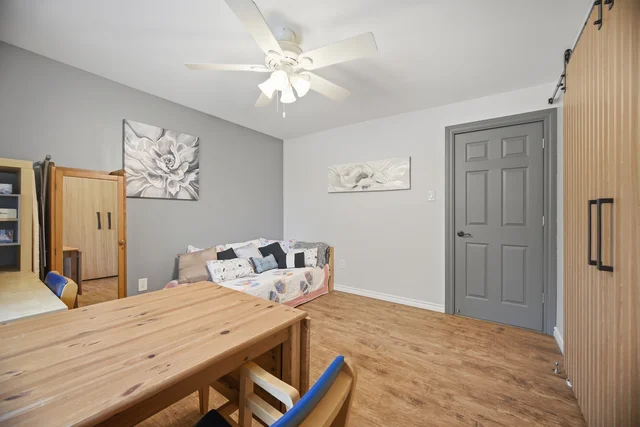 915 Governors Road, Hamilton - photo 33