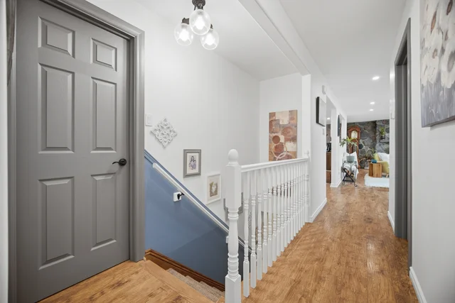 915 Governors Road, Hamilton - photo 34