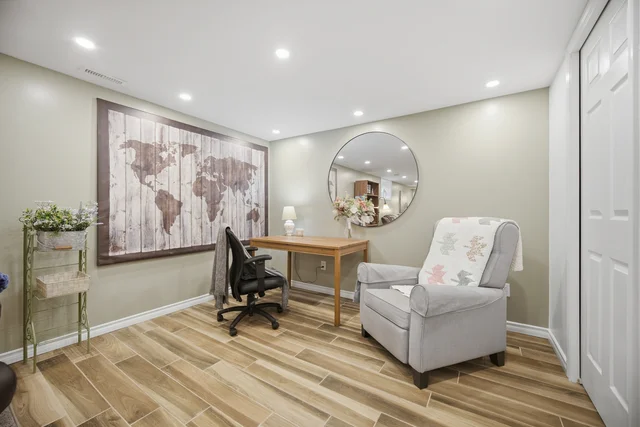 915 Governors Road, Hamilton - photo 41