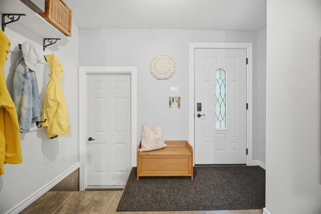 915 Governors Road, Hamilton - photo 47