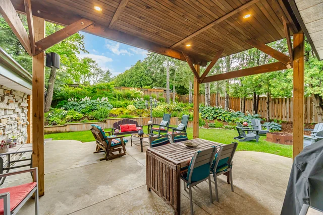 915 Governors Road, Hamilton - photo 49