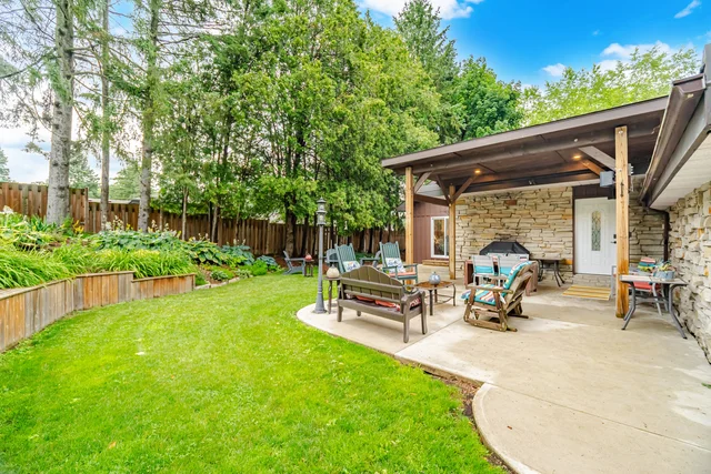 915 Governors Road, Hamilton - photo 50