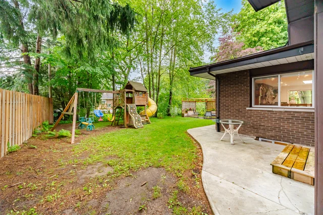915 Governors Road, Hamilton - photo 54