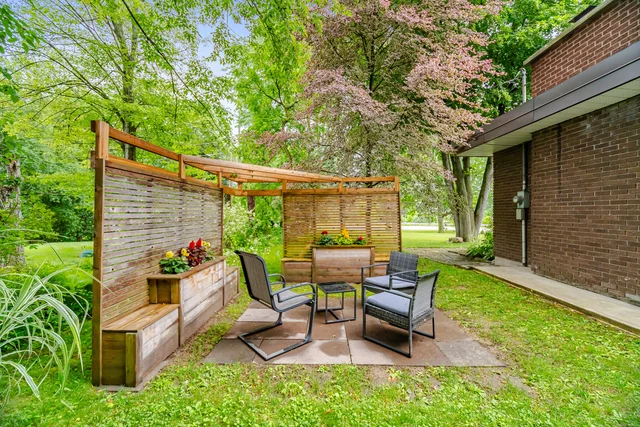 915 Governors Road, Hamilton - photo 57