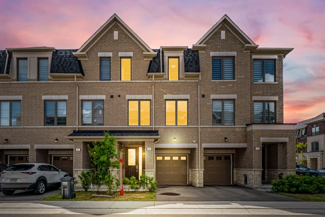 9 Arcola Street, Brampton - photo 1