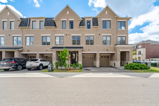 9 Arcola Street, Brampton - photo 2
