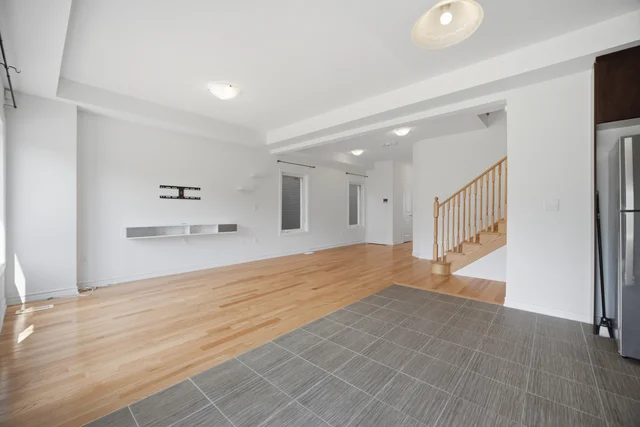420 Van Dusen Avenue, Southgate - photo 12