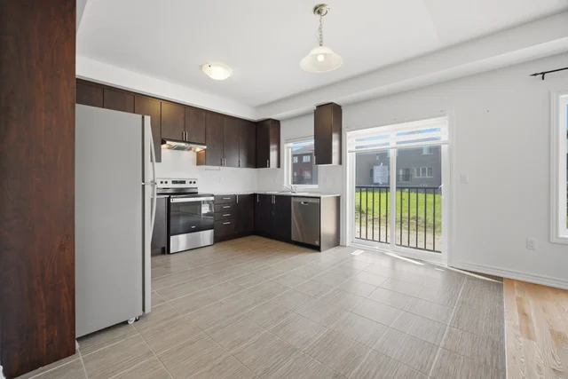 420 Van Dusen Avenue, Southgate - photo 13