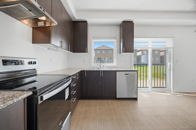 420 Van Dusen Avenue, Southgate - photo 18
